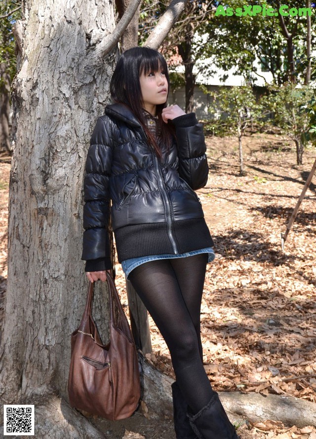 Amateur Momo - Toplesgif Hot Legs No.372671